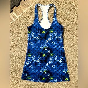 Lululemon tank